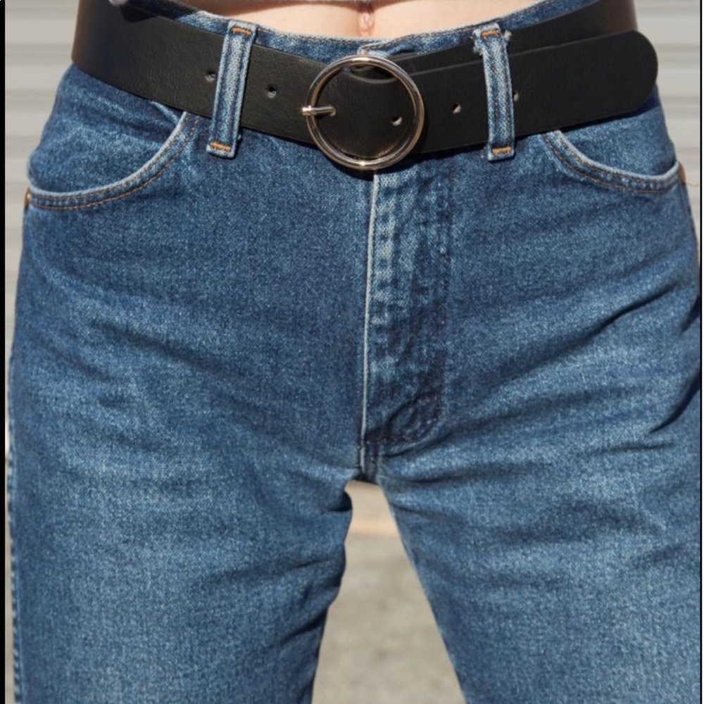 brandy melville circle belt